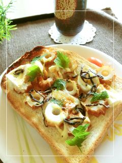 ちくわとカマンベールの塩昆布トースト-レシピのメイン写真