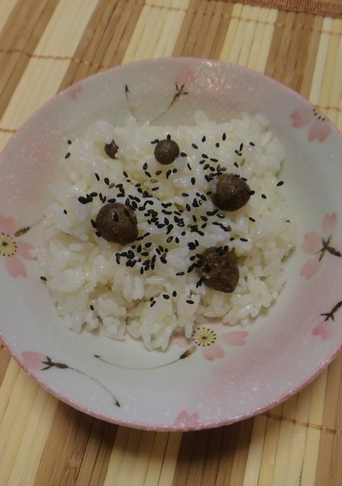 黒ごま　”むかご”　ごはん-レシピのメイン写真