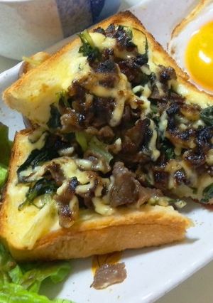 牛肉甘辛煮と水菜のオープンサンド-レシピのメイン写真