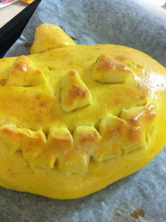ハロウィンに子供と食べようカボチャパン-レシピのメイン写真