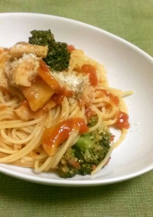 ベーコンときのこ　王道トマトソースパスタ-レシピのメイン写真