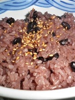 黒小豆♪で炊いてみた赤飯♡炊飯器ver-レシピのメイン写真