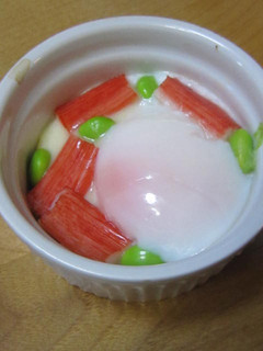 温泉卵とカニかまのココットカマン-レシピのメイン写真