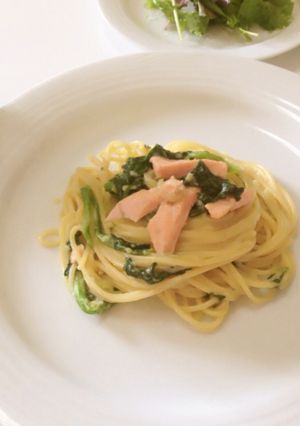 サーモンの極抹茶だし豆乳クリームパスタ-レシピのメイン写真