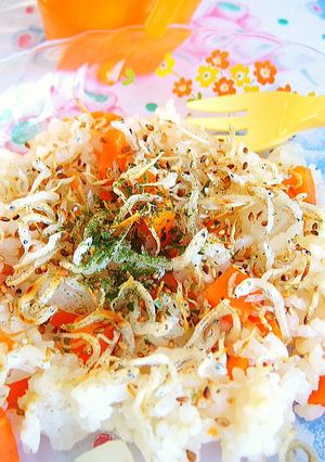 幼児・離乳食♪カリカリしらすふりかけご飯-レシピのメイン写真