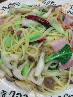 ベーコンと和野菜のペペロンチーノ-レシピのメイン写真
