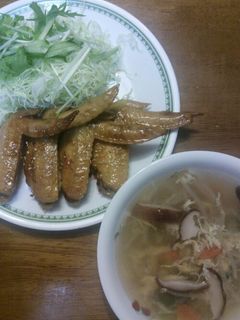 簡単!甘辛手羽先と野菜スープ-レシピのメイン写真