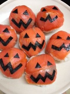 スモークサーモンのお寿司〜ハロウィン風〜-レシピのメイン写真