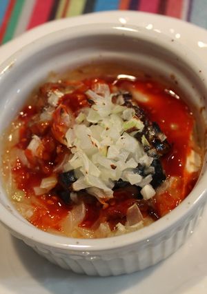 鯖缶と玉ねぎの韓国ソースココットカマン。-レシピのメイン写真