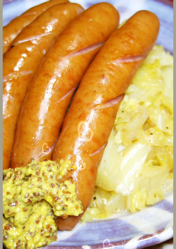ソーセージとキャベツのブレゼだ(蒸し煮)-レシピのメイン写真