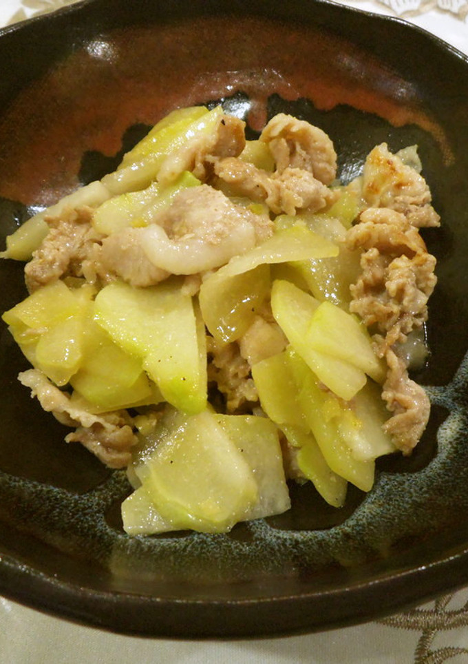 はやとうり＆豚肉の塩麹炒め-レシピのメイン写真