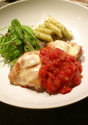 鶏もも肉のチーズのせトマトソース-レシピのメイン写真