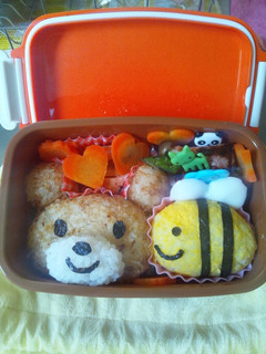 キャラ弁-くまとミツバチ--レシピのメイン写真