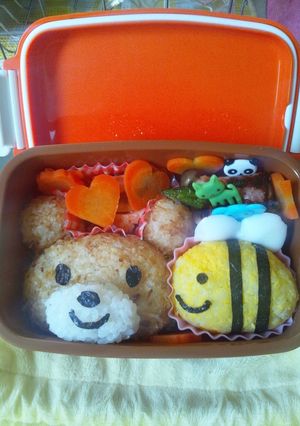 キャラ弁-くまとミツバチ--レシピのメイン写真