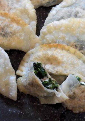 ドイツの味！？ほうれん草とチーズの餃子-レシピのメイン写真