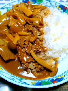 秋に食べよう!きのこたっぷりカレー-レシピのメイン写真