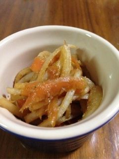 後引くほろ苦さ☆大根の皮のキンピラ☆-レシピのメイン写真