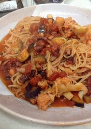 蛸とカリフラワーのトマトソースパスタ-レシピのメイン写真
