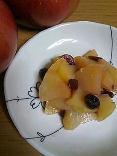簡単!!りんごとレーズンの甘煮♪-レシピのメイン写真