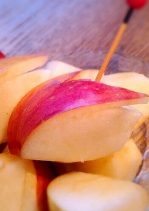 お弁当に！ミニりんごうさぎ♪-レシピのメイン写真