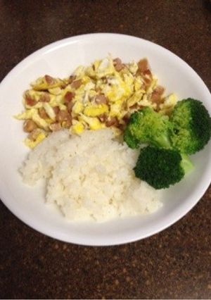 簡単朝食 スパム入りスクランブルエッグ-レシピのメイン写真