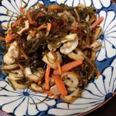 รูปของ 切り昆布の煮物