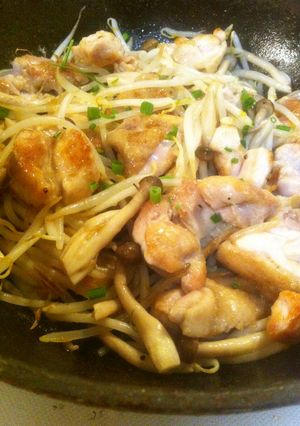 鳥もも肉としめじ☆塩ダレ炒め-レシピのメイン写真