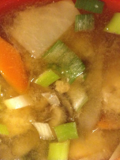 鶏だんご入り根菜の味噌汁-レシピのメイン写真