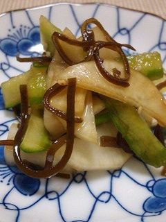 ダイコンとキュウリの浅漬け-レシピのメイン写真