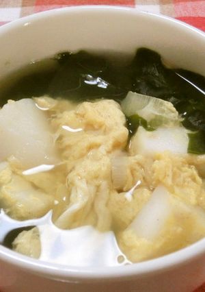 味付け要らず　はんぺんわかめの中華スープ-レシピのメイン写真