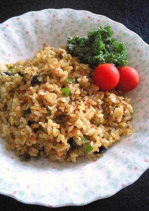 黒にんにく入りカレーチャーハン-レシピのメイン写真