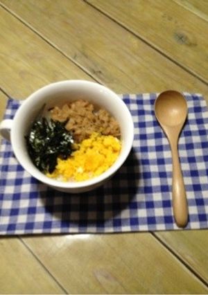 忙しい朝に簡単マグカップ三色丼♪-レシピのメイン写真