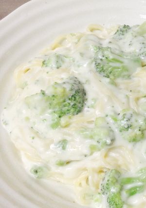 ブロッコリーだけで美味しいクリームパスタ-レシピのメイン写真