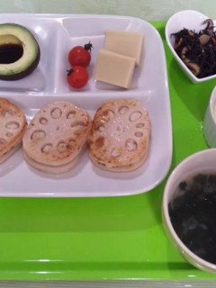 楽して美味しい!鶏団子のれんこん挟み-レシピのメイン写真