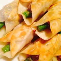 รูปของ 餃子の皮アレンジ☻アスパラ肉巻き