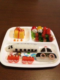 誕生日プレート 新幹線パトカー汽車ポッポ-レシピのメイン写真