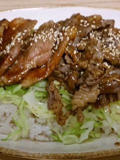 安いお肉でよくばり牛豚焼き肉丼♪-レシピのメイン写真
