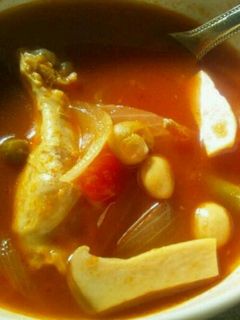 鶏手羽元とお豆のトマトスープ-レシピのメイン写真