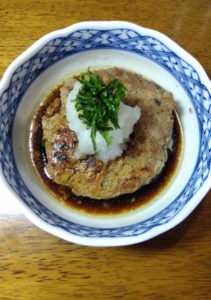 少ないお肉でも大満足♡れんこん入り和風ハンバーグ-レシピのメイン写真