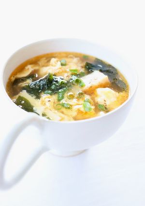 サッと作れる【絹揚げと卵の中華スープ】-レシピのメイン写真