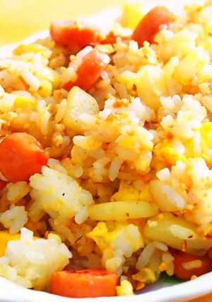 ウインナーとじゃがいものジャーマン炒飯-レシピのメイン写真