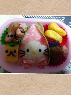 キティ赤ずきんちゃんキャラ弁-レシピのメイン写真