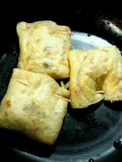 油揚げのタマネギ入り焼き巾着-レシピのメイン写真