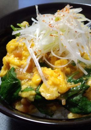 なめ茸と三つ葉のふわふわ卵(丼にも)-レシピのメイン写真