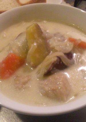 鶏団子とさつまいものシチュー-レシピのメイン写真