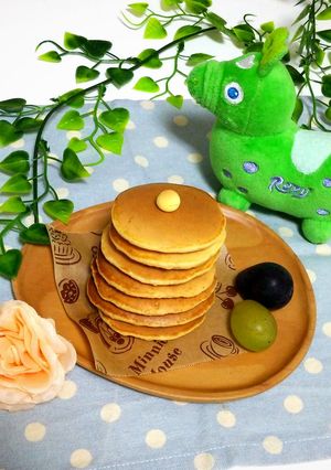 手づかみ◎人参バナナのふわふわパンケーキ-レシピのメイン写真