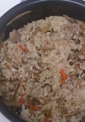 ひと手間でコクのある炊き込み混ぜご飯♪-レシピのメイン写真
