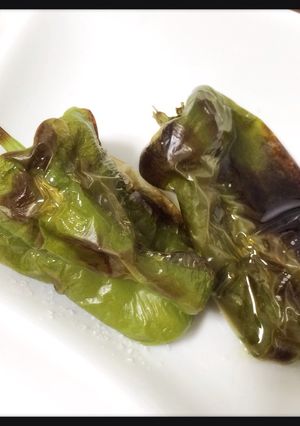簡単美味！ピーマンの丸焼き-レシピのメイン写真