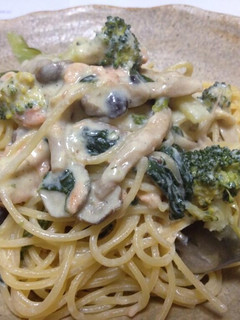 旬の秋鮭で豆乳クリームパスタ-レシピのメイン写真