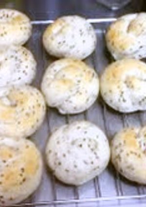 湯だね風手捏ねセサミパン-レシピのメイン写真